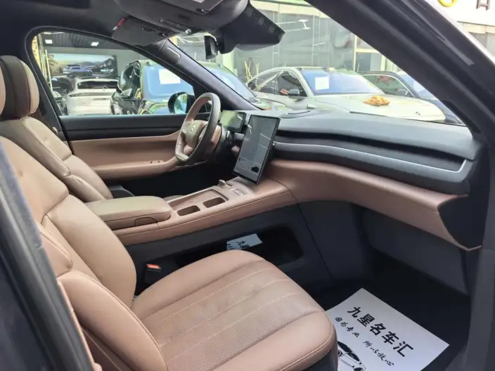 NIO ES8 2023 Model 75kWh – фото 7