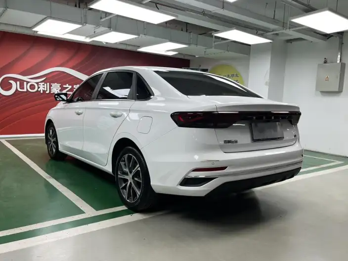 Geely Emgrand 2023 Model No. 4 Gen Champion Edition 1.5L CVT Noble Model – фото 5