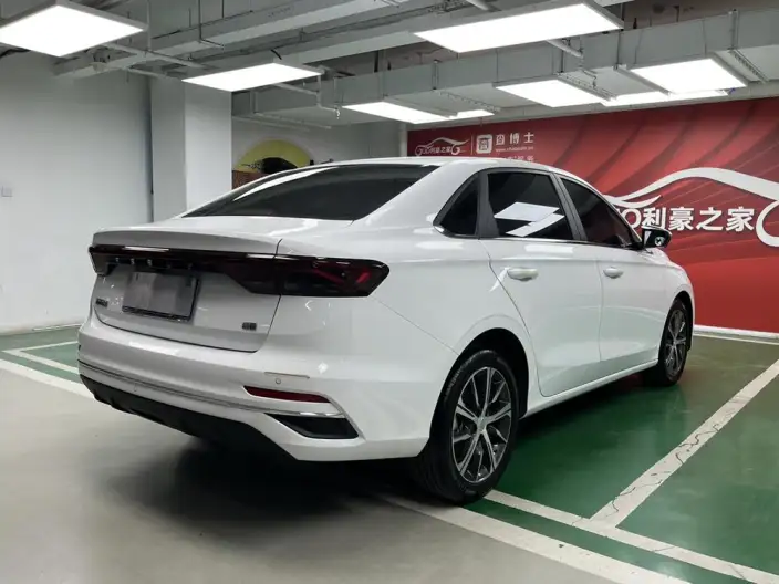 Geely Emgrand 2023 Model No. 4 Gen Champion Edition 1.5L CVT Noble Model – фото 7