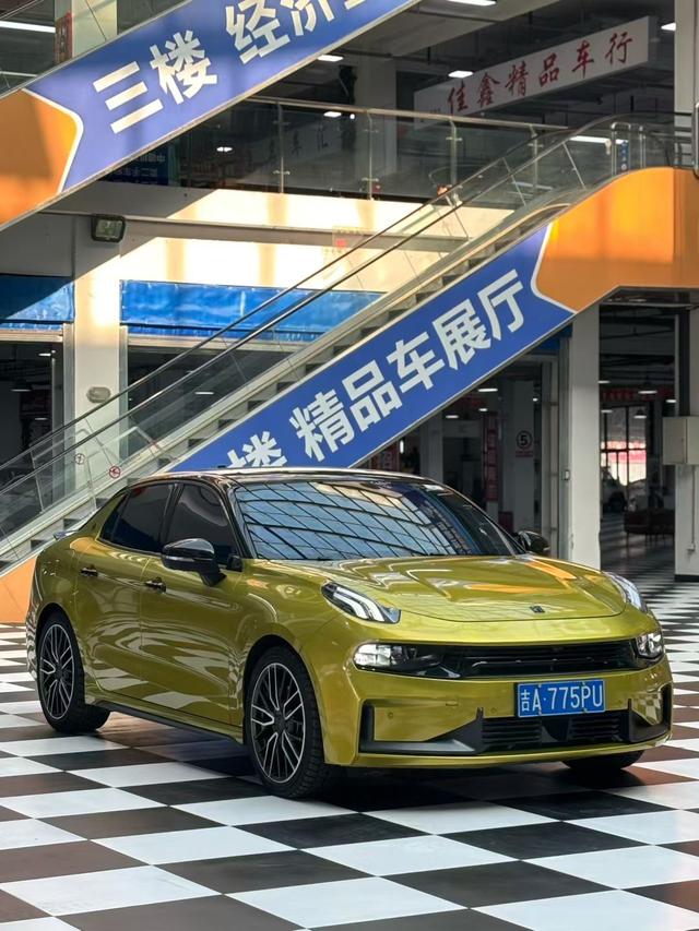 Lynk & Co 03+ 2022 2.0TD Automatic Yufeng – фото 2