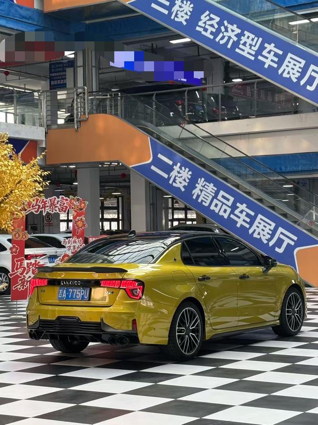 Lynk & Co 03+ 2022 2.0TD Automatic Yufeng – фото 9