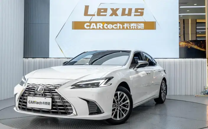 Lexus ES 2025 Model 200 Premium