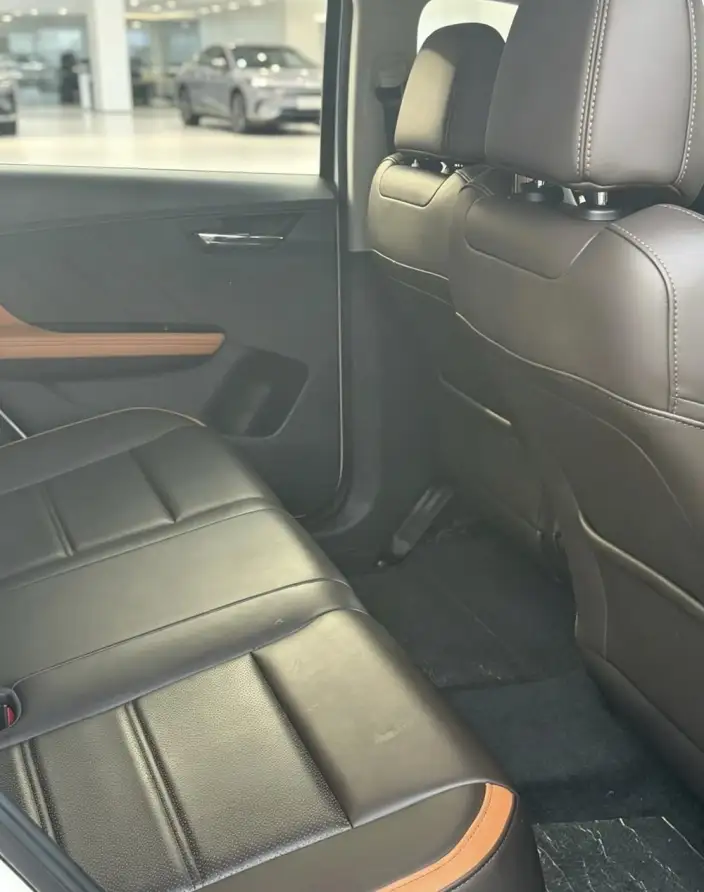 BYD E2 2021 Model Luxury Model – фото 5