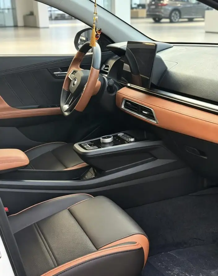 BYD E2 2021 Model Luxury Model – фото 6