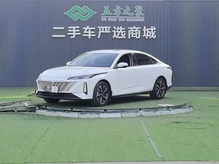 Changan Eado 2024 Model 1.5T DCT Noble Model – фото 1