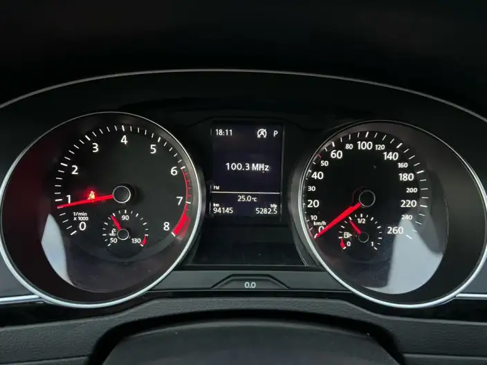 Volkswagen Magotan 2021 Model 330TSI DSG 30th Anniversary Memorial Edition – фото 10