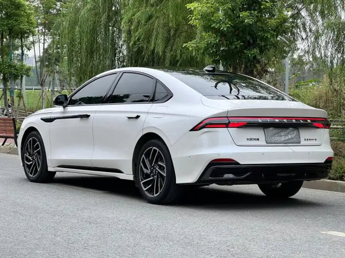 Lincoln Z 2022 Model Facelift i Cool Zunya Edition