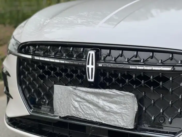 Lincoln Z 2022 Model Facelift i Cool Zunya Edition – фото 10