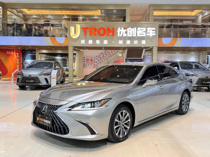 Lexus ES 2022 Model 200 Superior Edition