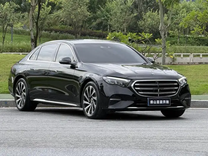 Mercedes-Benz E-Class 2024 Model E 300 L Luxury Model sedan – фото 3