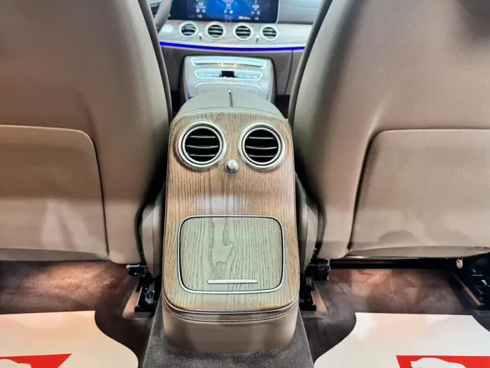 Mercedes-Benz E-Class 2022 Model E 300 L Fashion Model sedan – фото 9