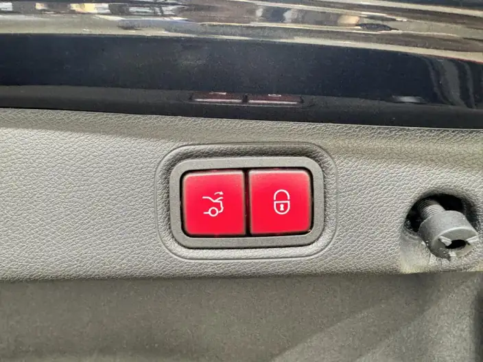 Mercedes-Benz E-Class 2022 Model E 300 L Fashion Model sedan – фото 10