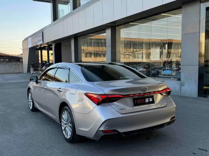 Toyota Avalon 2024 Model Intelligent Hybrid 2.0L E-CVT Deluxe Edition