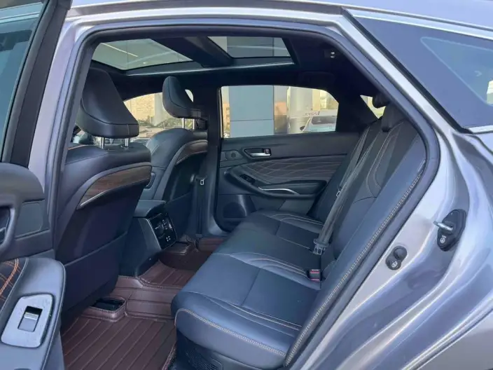 Toyota Avalon 2024 Model Intelligent Hybrid 2.0L E-CVT Deluxe Edition – фото 9