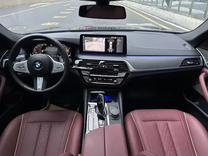 BMW 5 Series 2023 Model 530Li Leading Model M Sports Set – фото 7