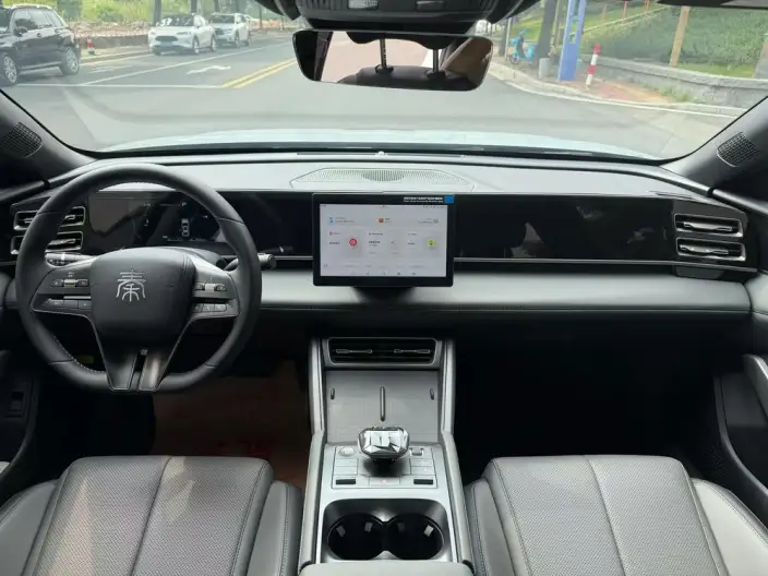 QinL DM 2024 Model DM-i 80KM Leading Model – фото 6