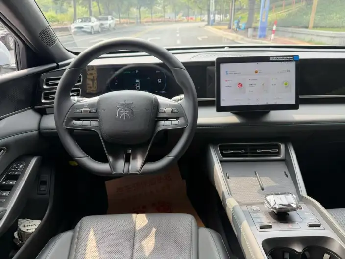 QinL DM 2024 Model DM-i 80KM Leading Model – фото 7