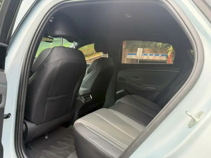 QinL DM 2024 Model DM-i 80KM Leading Model – фото 9