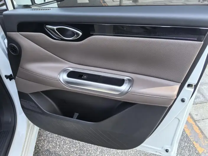 GAC Trumpchi E8 PHEV 2024 Model 2.0ATK 150km MAX+ – фото 9