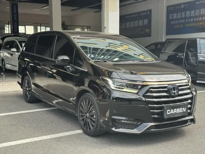 Honda Elysion 2024 Model 2.0L e:HEV Deluxe Edition