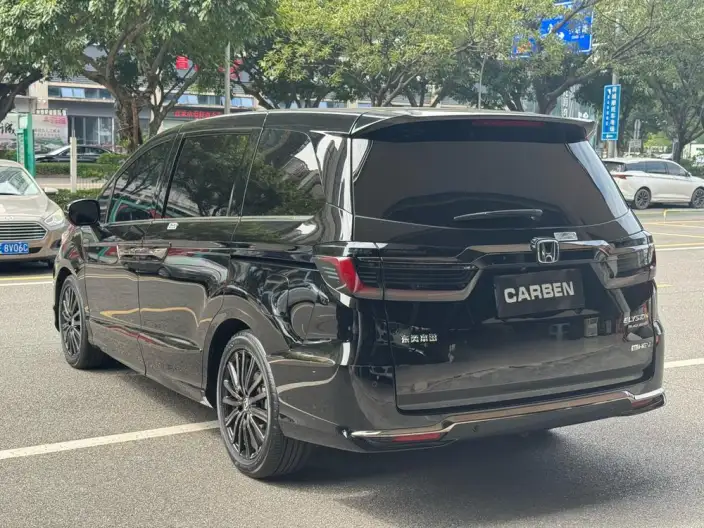 Honda Elysion 2024 Model 2.0L e:HEV Deluxe Edition
