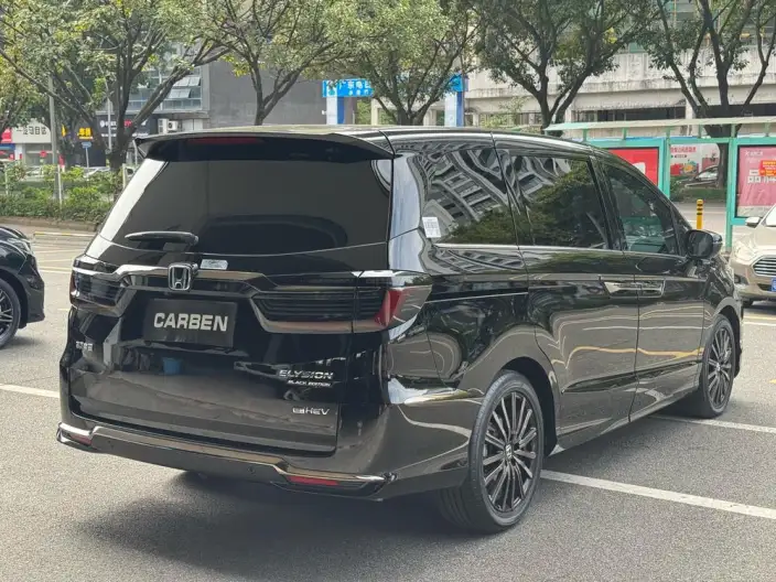 Honda Elysion 2024 Model 2.0L e:HEV Deluxe Edition – фото 6