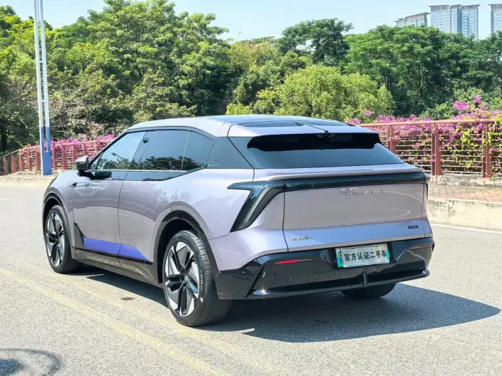HiPhi HiPhi Y 2023 Model 560km Elite Edition – фото 5