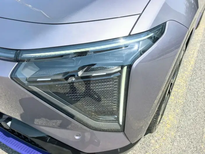 HiPhi HiPhi Y 2023 Model 560km Elite Edition – фото 8