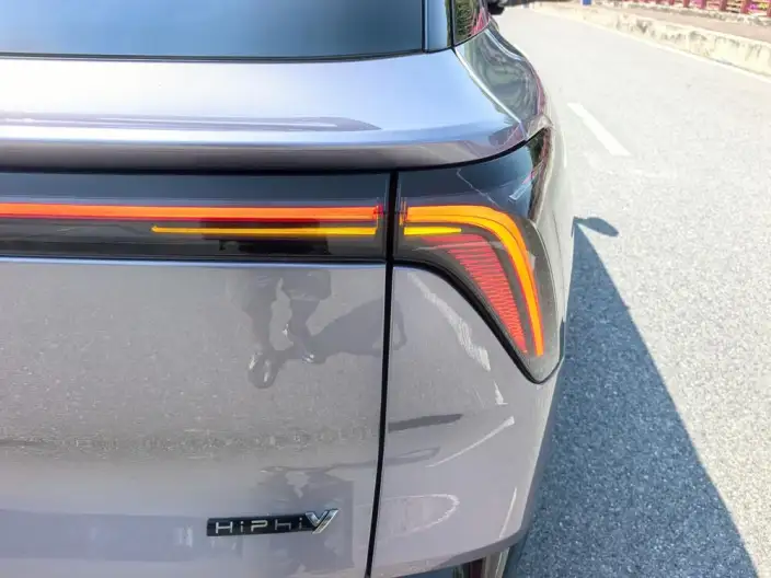 HiPhi HiPhi Y 2023 Model 560km Elite Edition – фото 9