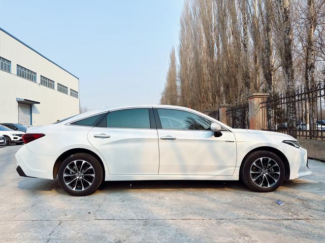 Toyota Avalon Раздел 2023 Intelligent Hybrid 2.5L E-CVT Deluxe Edition – фото 4