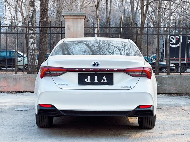 Toyota Avalon Раздел 2023 Intelligent Hybrid 2.5L E-CVT Deluxe Edition – фото 5