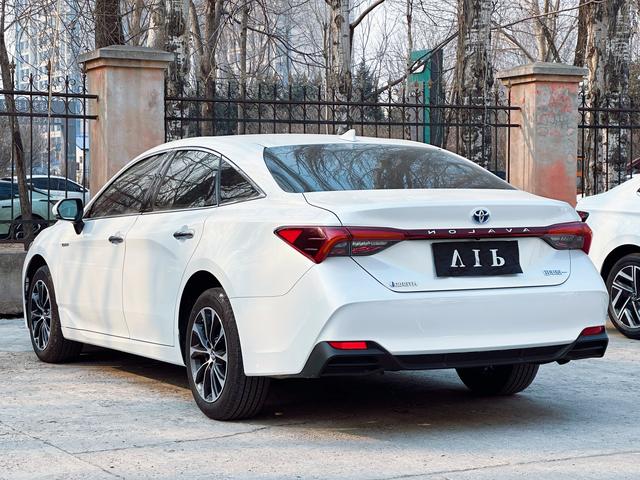 Toyota Avalon Раздел 2023 Intelligent Hybrid 2.5L E-CVT Deluxe Edition – фото 7