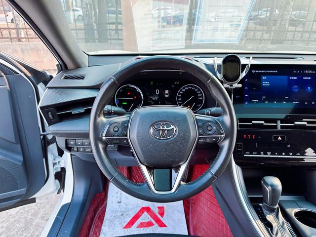 Toyota Avalon Раздел 2023 Intelligent Hybrid 2.5L E-CVT Deluxe Edition – фото 16