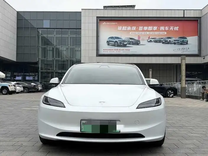 Model 3 2023 Model Long Battery Life Pro All-wheel drive version – фото 2