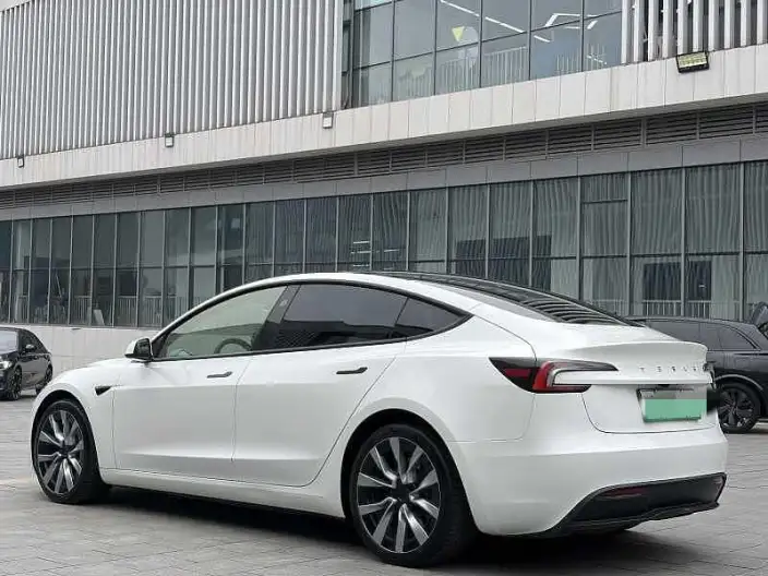 Model 3 2023 Model Long Battery Life Pro All-wheel drive version – фото 4