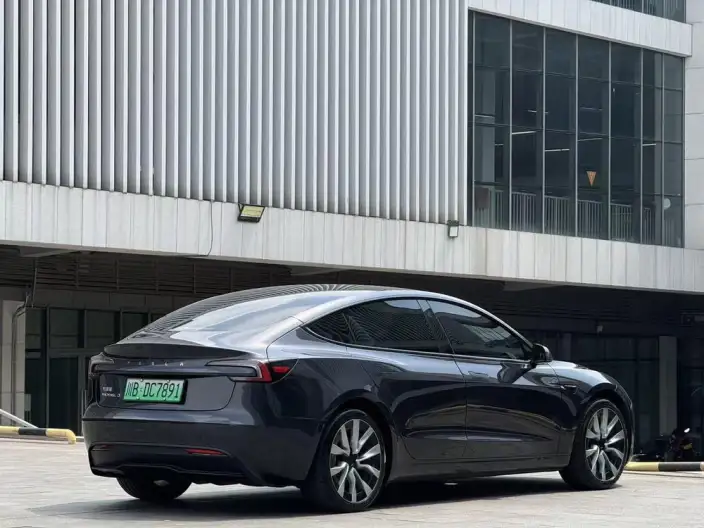Model 3 2025 Model Rear-wheel drive version – фото 7
