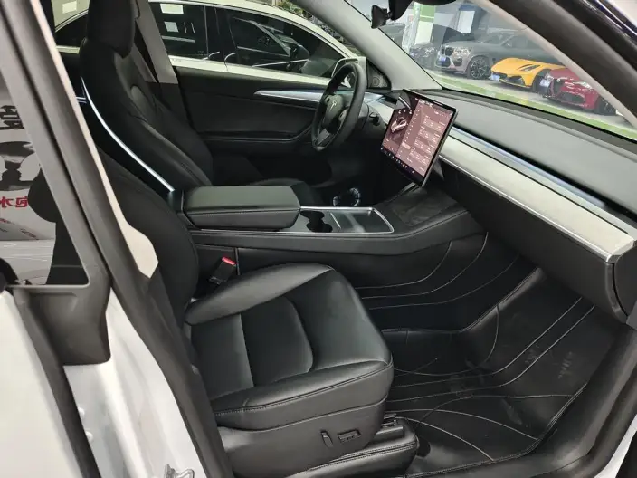 Model Y 2024 Model Rear-wheel drive version – фото 6