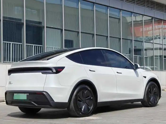 Model Y 2025 Model Rear-wheel drive version – фото 5