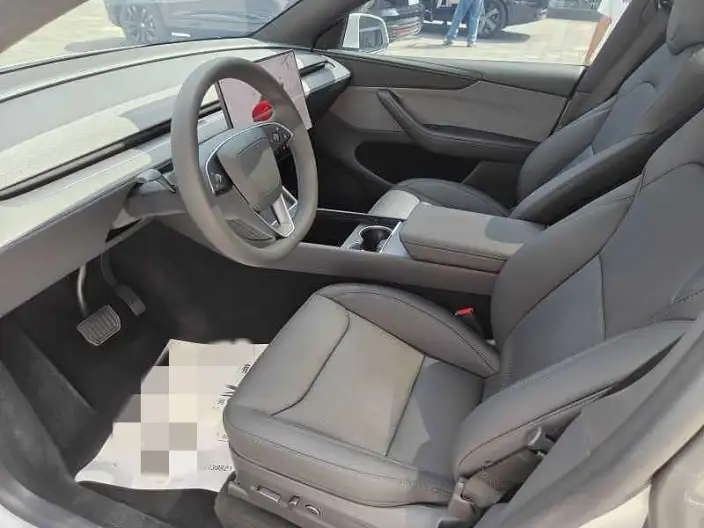 Model Y 2025 Model Rear-wheel drive version – фото 9
