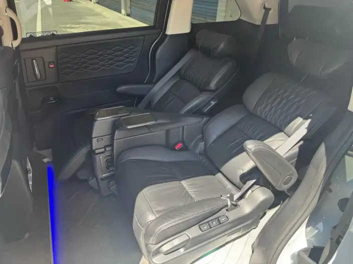 Honda Elysion 2024 Model 2.0L e:HEV Deluxe Edition – фото 9