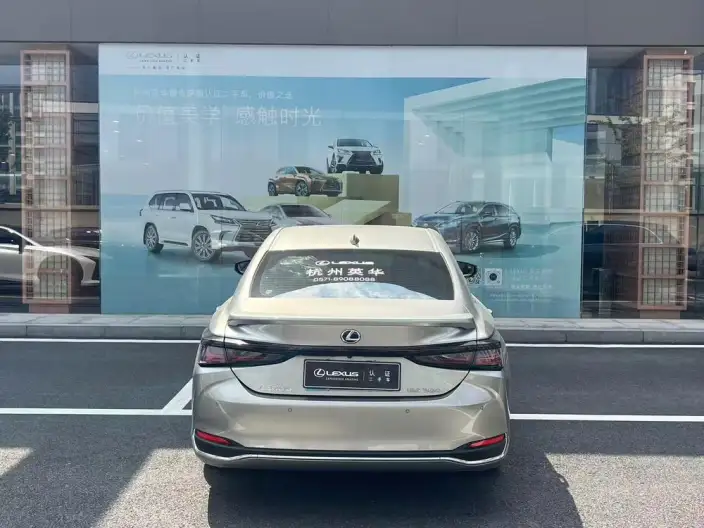 Lexus ES 2025 Model 200 Premium