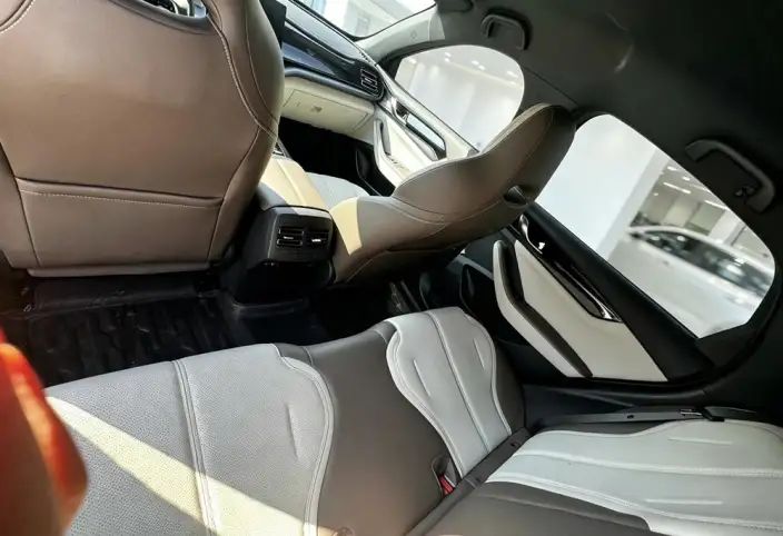 BYD Qin PLUS DM 2024 Model Honor Edition DM-i 55KM Leading Model