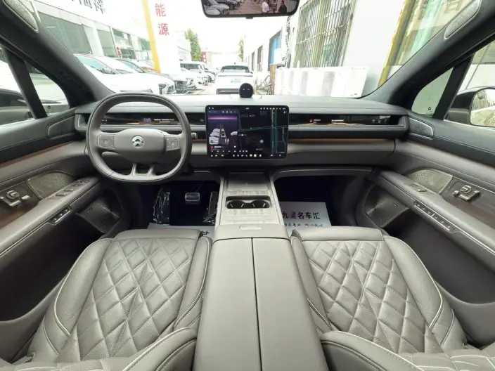 NIO ES8 2026 Model VI seat Executive Deluxe Edition – фото 8