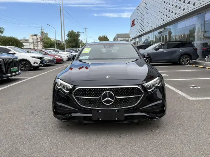 Mercedes-Benz E-Class Imported 2025 Model E 260 Sports Edition – фото 2