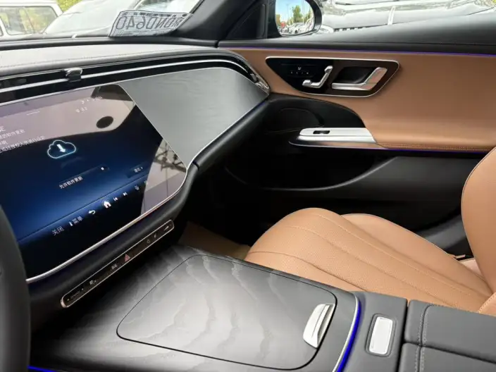 Mercedes-Benz E-Class Imported 2025 Model E 260 Sports Edition – фото 6