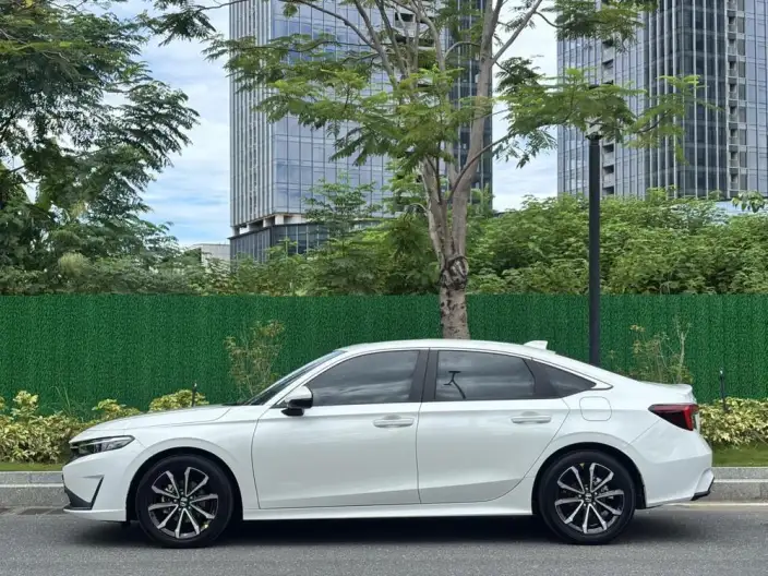 Model Ge 2025 Model 240TURBO CVT Technology Edition