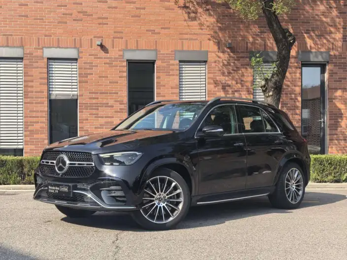 Mercedes-Benz GLE Imported 2023 Model GLE 450 4MATIC Luxury Model – фото 1