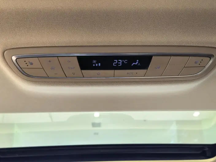 Buick GL8 2023 Model ES Luzun 2.0T Exclusive Model – фото 9