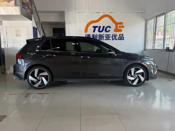 Volkswagen Golf GTI 2023 Model 380TSI DSG GTI