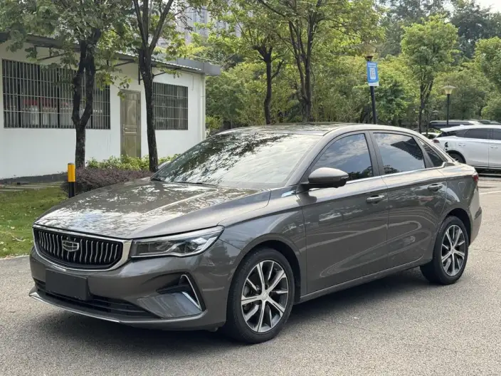Geely Emgrand 2022 Model No. 4 Gen 1.5L CVT Flagship Model – фото 1